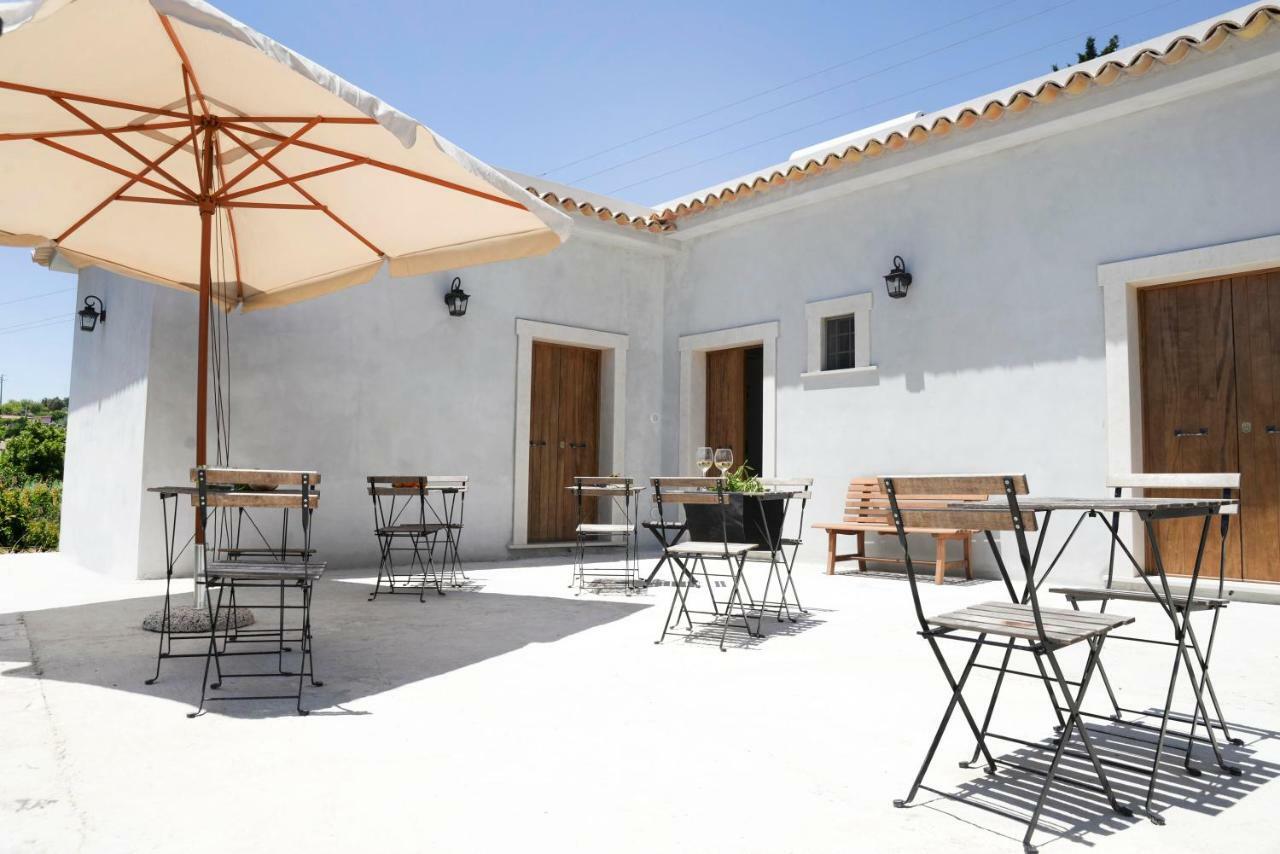 Jardinu Guest House Noto Bagian luar foto
