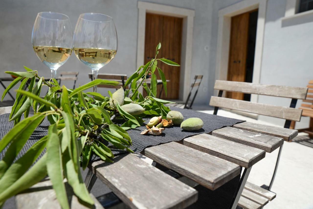 Jardinu Guest House Noto Bagian luar foto