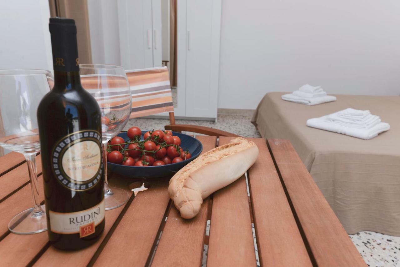 Jardinu Guest House Noto Bagian luar foto
